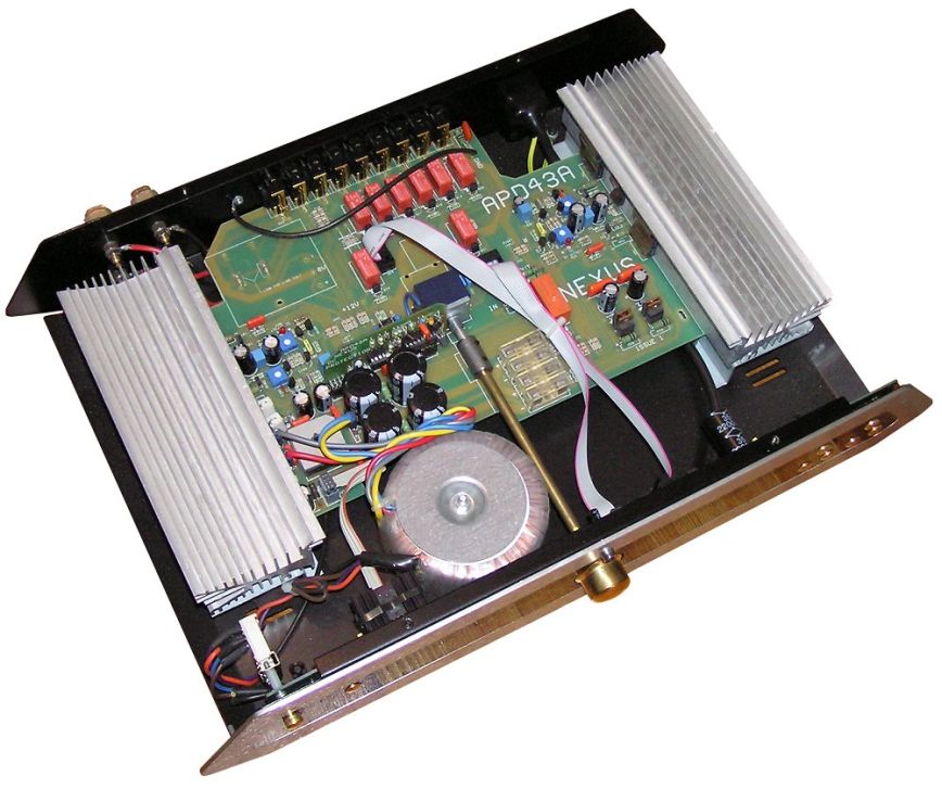 nexus_amp_internal_top_angle_1000x837.jpg